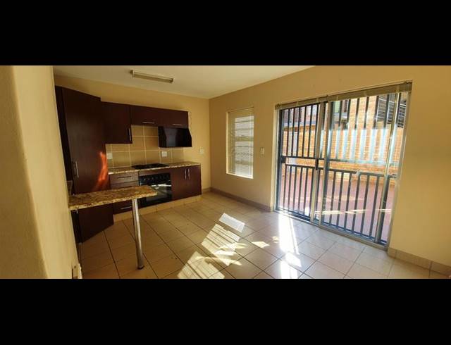 1 BEDROOM PROPERTY TO RENT IN DIE BULT